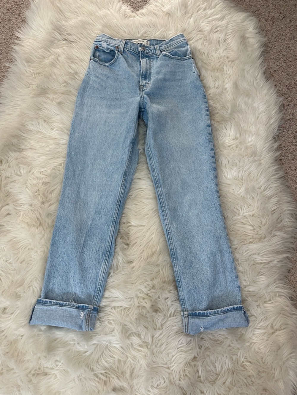 Abercrombie & Fitch the 90’s straight ultra high rise curve love